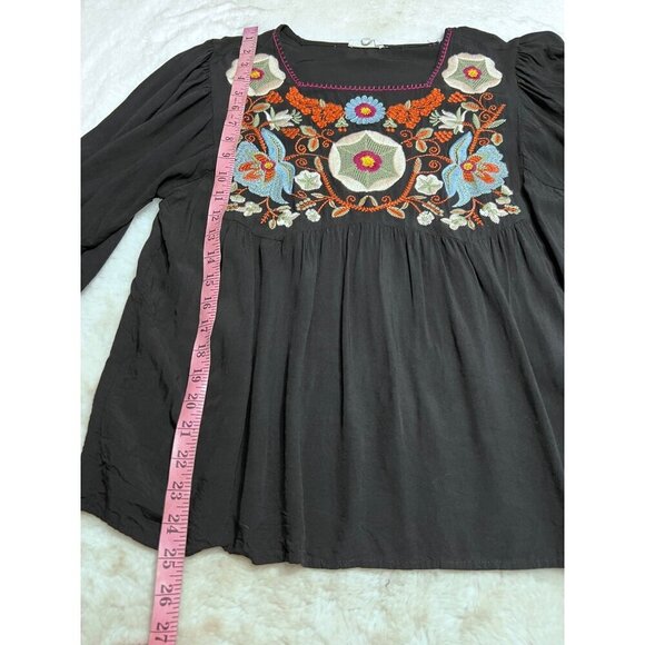 Entro black embroidered blouse women size medium - Picture 5 of 5